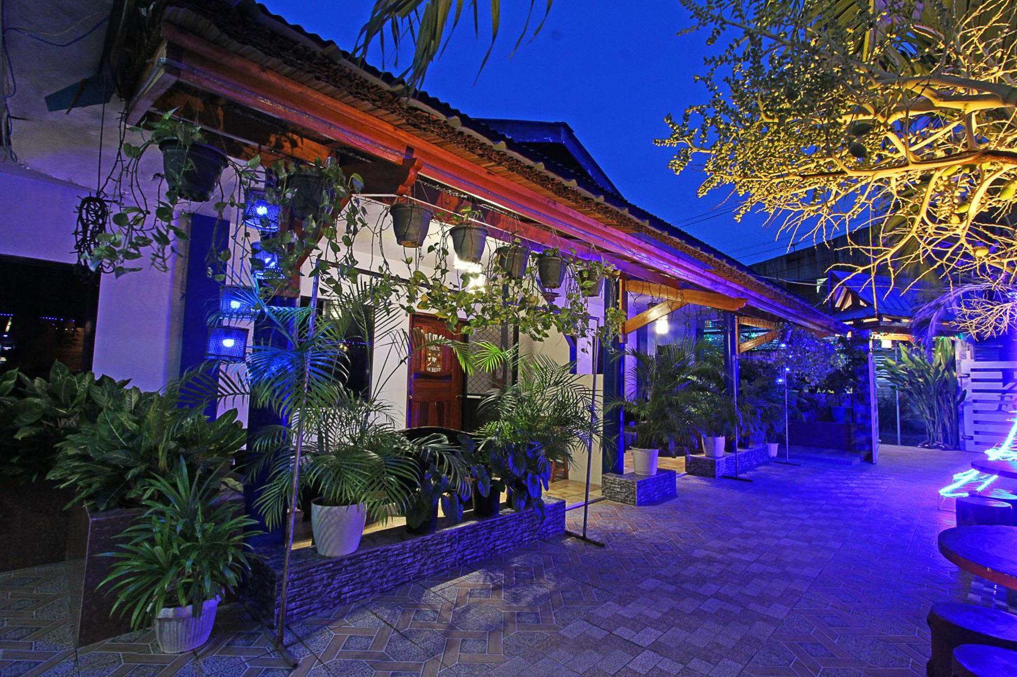 Foxtail Siargao Island Guesthouse General Luna  Buitenkant foto